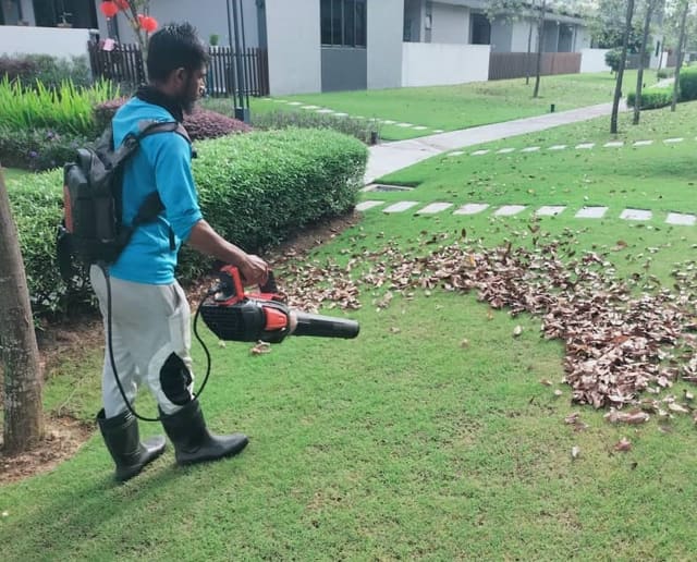 Electric landscape equipment used in estate maintenance operations
